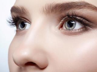 山根有横纹消除的方法（这四个方法能消除鼻梁纹）