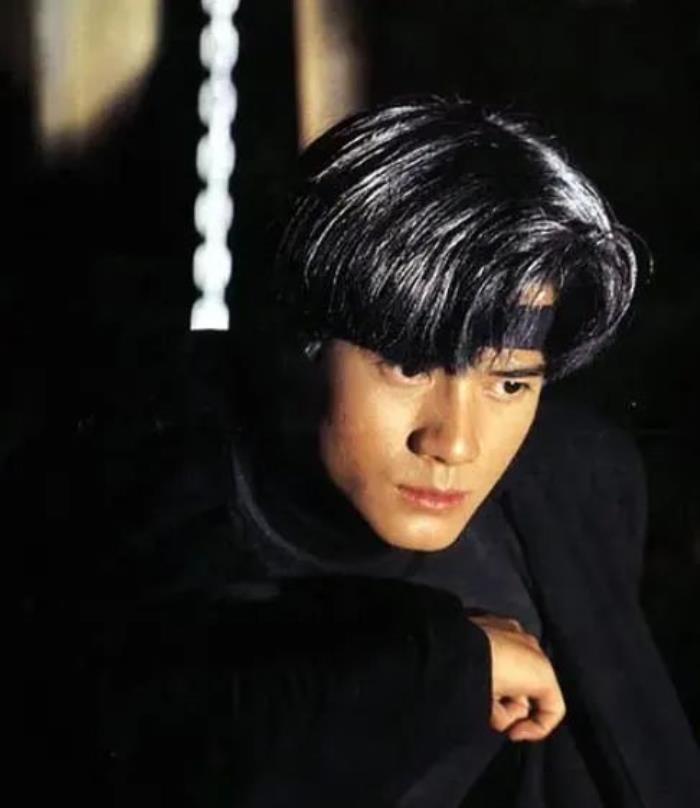 四大天王年轻时的照片再看四大天王年轻时的演技和颜值