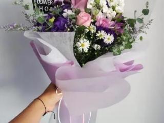 情侣甜蜜短信（西方情人节恋人甜蜜告白短信）