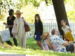 妮可基德曼女儿（53岁妮可·基德曼久违全家行）