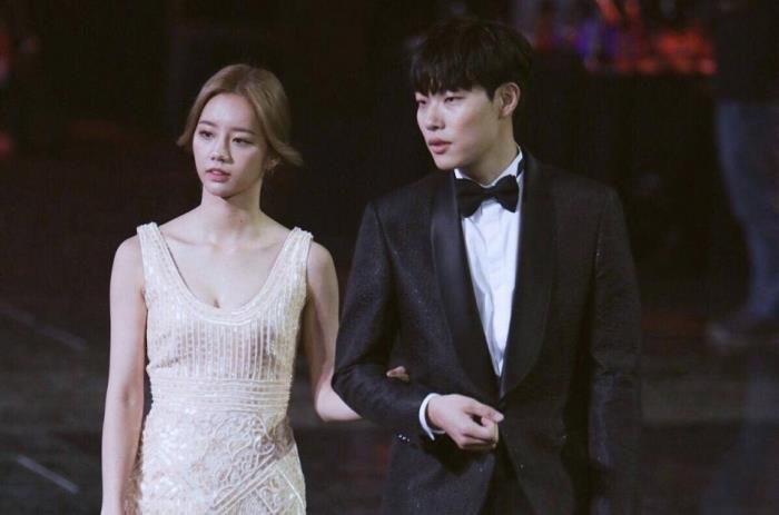 李惠利男朋友李惠利柳俊烈被曝十月大婚