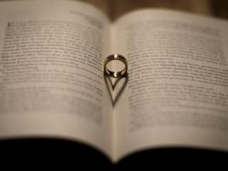 女方起诉离婚程序怎么走（女方上诉离婚的程序是怎么样的）