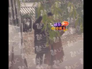 周一围女助理（周一围和女助理同饮一根习吸管）