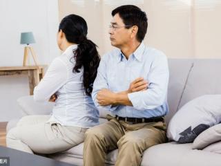 男人为什么拖着不离婚（为什么有些男人要故意拖着不离婚）