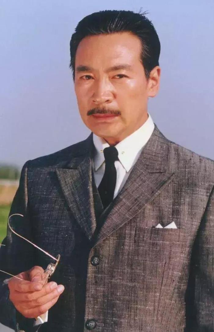 陆振华扮演者如今65岁的陆振华怎样了