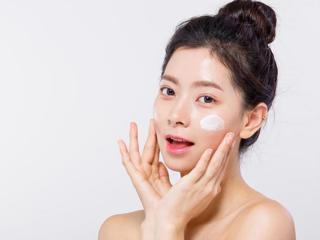 维生素e乳的作用和功效（维生素E乳可以白天用吗）