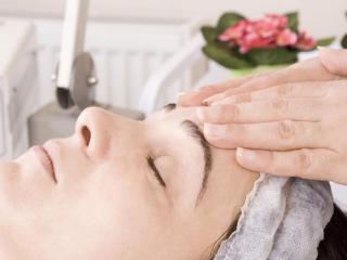 洁面仪使用方法（洁面仪会去鼻子黑头吗）