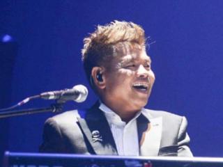 郑中基的爸爸（郑中基炮轰环球唱片不尊重逝者）