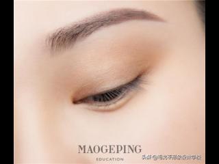 眼影怎么画才好看（手把手教你画经典又好看的眼妆）