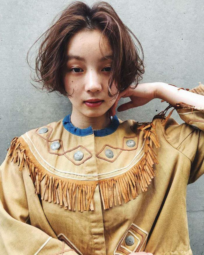 头发细软少的短发图片(发量少又细软适合什么发型)