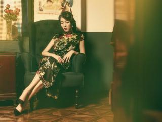 年轻的继母2（一个年轻风情继母的生存法则）