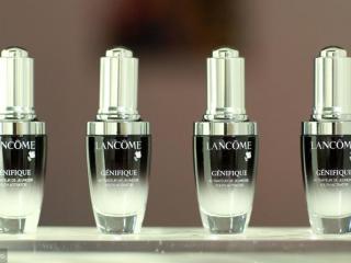 精华肌底液怎么用（肌底精华液怎么使用）