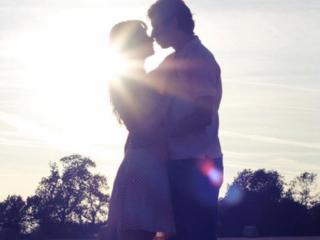 脖子上种草莓的危害（给脖子种草莓真的会致人死亡吗）