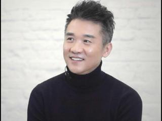 黄志忠个人资料简介（黄志忠被老婆捧13年）