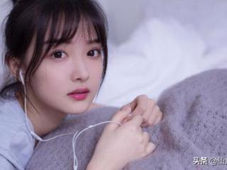 约会几次可以牵手接吻（一般约会几次确定关系）