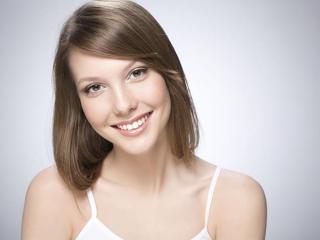 男士脸部毛孔大（男士脸部毛孔粗大怎么办）