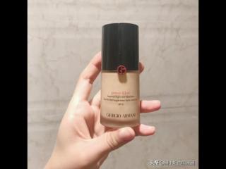 什么牌子的粉底液比较好用（哪款大牌粉底液性价比真心高）