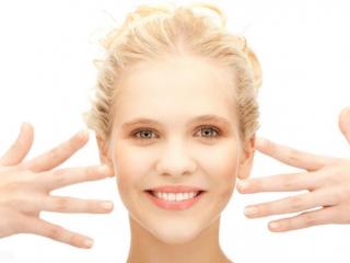 皮肤粗糙怎么保养（皮肤粗糙如何进行日常护理）