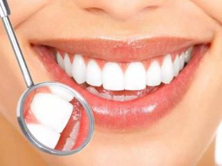 牙齿出血是什么病征兆（牙齿出血是身体健康发出的警报）