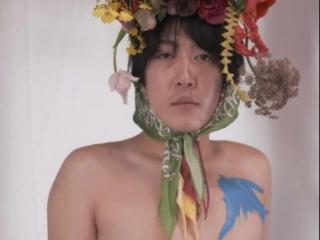 奇葩说姜思达（辩手姜思达玩行为艺术）