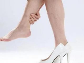 鞋子磨脚后跟怎么处理（鞋磨脚后跟怎么处理好）