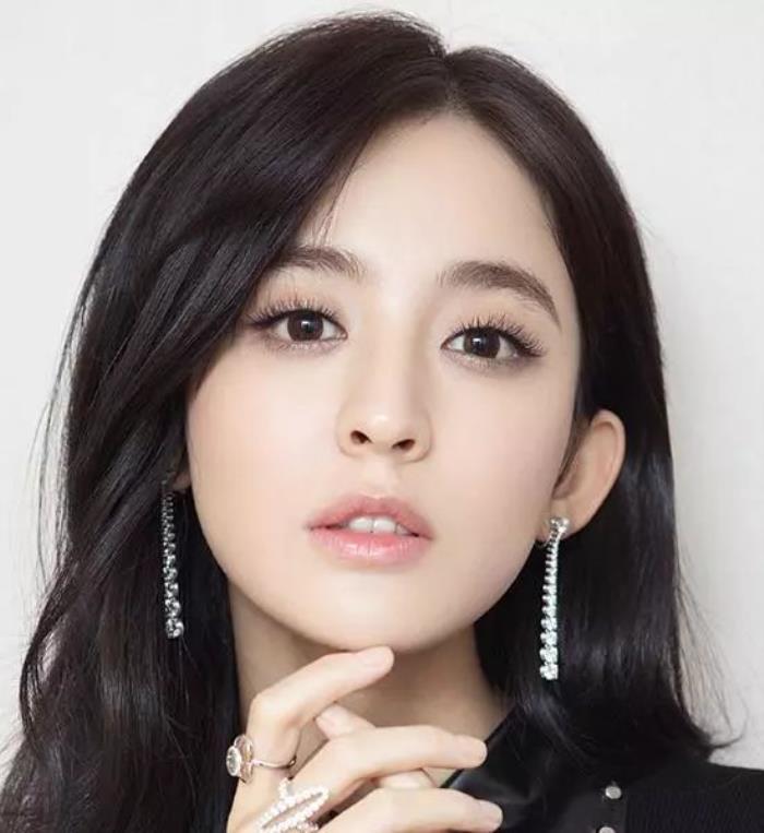 脸上有痣的女明星脸上有痣的10位女星