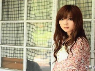 女孩感兴趣的幽默话题（跟女孩子聊天话题幽默）