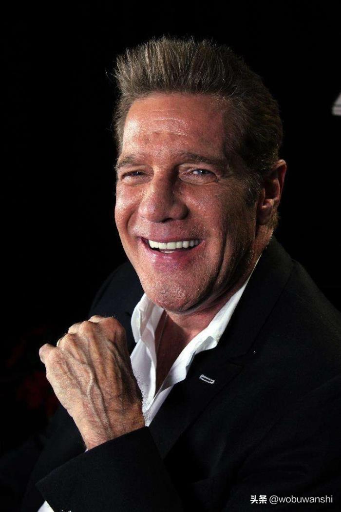 老鹰乐队主唱frey和老鹰乐队