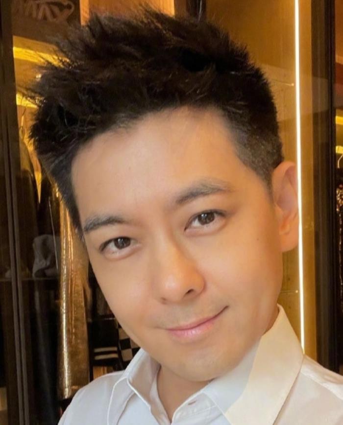 不老男神林志颖不老男神两鬓花白发福显老态