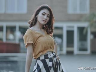 男人亲吻美女的嘴（男人主动亲吻女人这些位置）