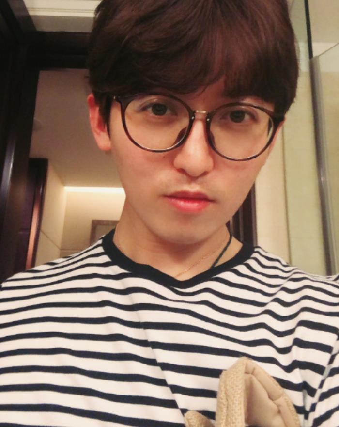 奔跑吧兄弟导演跑男导演凭颜值出道