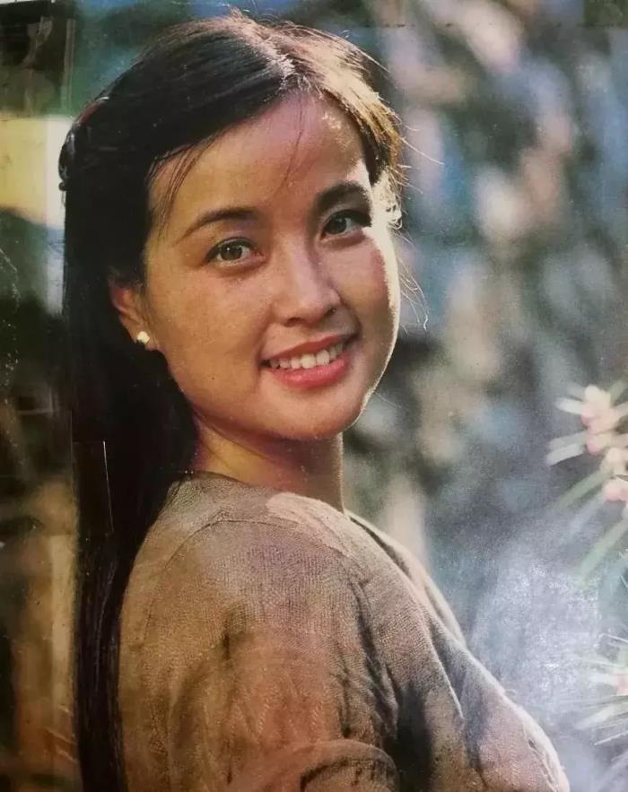 刘晓庆年轻时候的照片年轻时的她真是个天然大美女