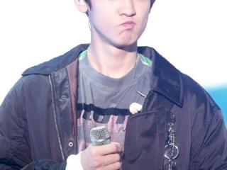 exo灿烈整容前照片（朴灿烈人生三个阶段）