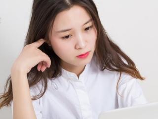 胖女孩粗腿穿衣搭配（粗腿微胖女生福利短上衣+阔腿）