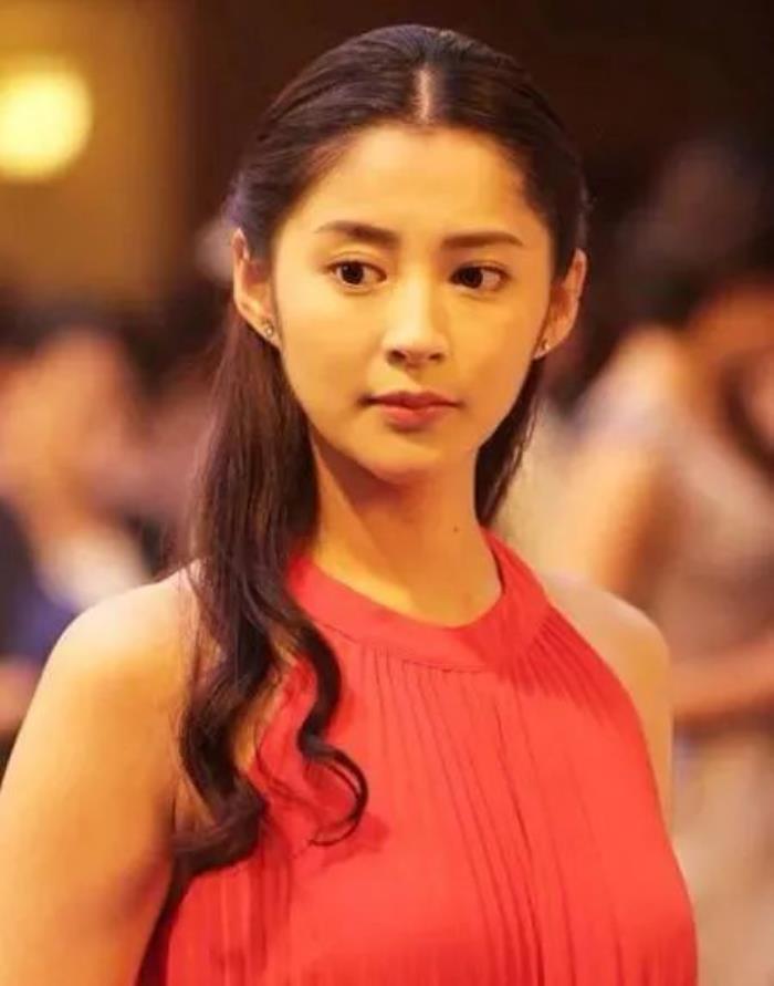 汪小敏整容前后照片(李心艾疑暴露整容后遗症)