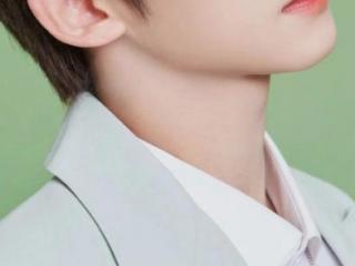 男士彩妆步骤（男艺人彩妆教程大赏）