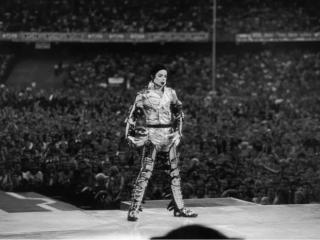 杰克逊纪录片（一部纪录片毁了一代巨星）