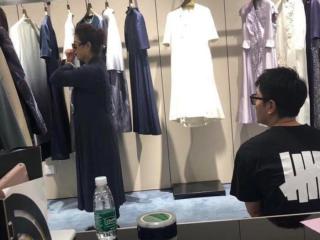 贾乃亮的父母（贾乃亮妈妈罕见现身）