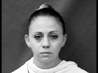 误当盗贼遭误杀（美国女警回家走错门误杀邻居）