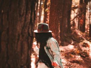 夫妻长期分居对女人的危害（女人长期与老公分居）