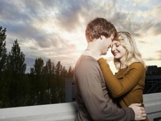 45岁男人出轨有几种表现（男人出轨的5个征兆）