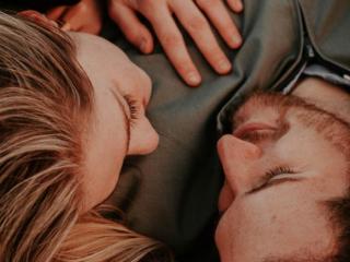 男人哪些表现是在撒娇（这4点证明男人也会撒娇）