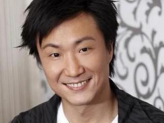 郑中基家世（郑中基是香港著名富二代花花公子）