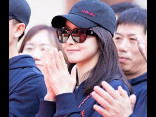 王一博素颜（王一博素颜被杜华抢镜）