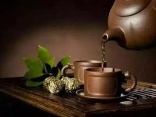 怎么评价喝茶的男人，为什么喝茶的男人值得尊重