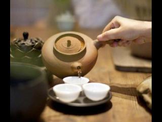 有隔阂的友情应该放弃吗（为什么朋友间一旦有了隔阂）