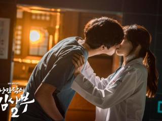 男人喜欢亲女人的嘴（6个让人喜欢接吻的原因）