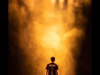 林俊杰壁纸一束光，林俊杰壁纸分享