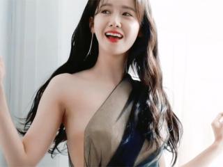 形容林允儿的外貌，林允儿的幼态感有时候是很玄妙的东西