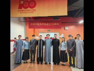 邓伦杨紫这两天有照片吗，邓伦全程看杨紫一脸宠溺